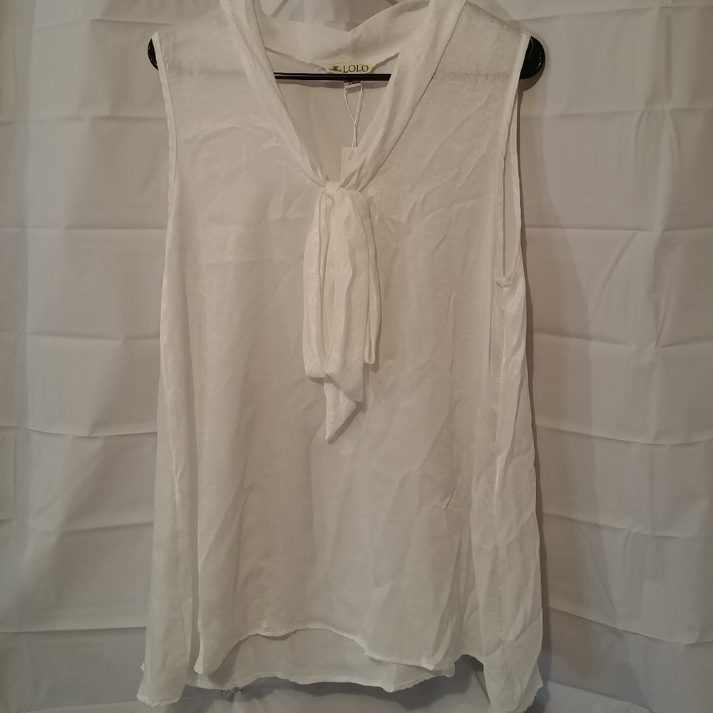 LOLO sleeveless shirt
